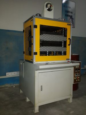 上海鑄恩高壓成型機(jī) 鑄恩IMD高壓成型機(jī) 上海鑄恩壓片機(jī) 上海裁切機(jī) 上海熱壓機(jī) 上海鑄恩機(jī)械